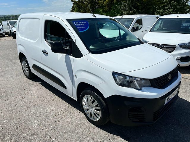 Peugeot Partner 1.5 Bluehdi 1000 Professional Premium Standard Pan RO71YOV White #2