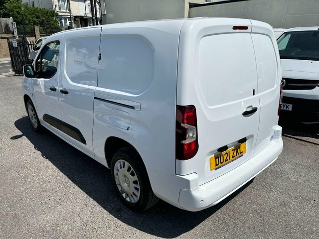 Vauxhall Combo 1.5 Turbo D 2300 Sportive L2 H1 Euro 6 DU21ZKL White #5