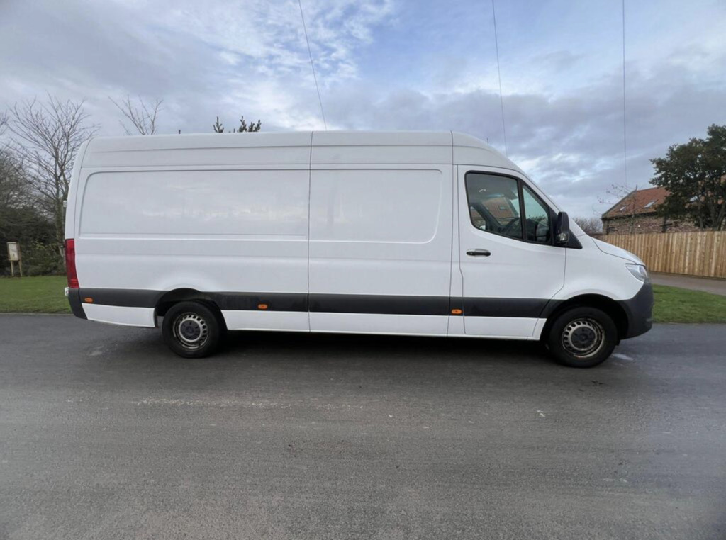 Mercedes-Benz Sprinter 2.0 315 Cdi Progressive Rwd L3 H2, 134,900 Miles   #2