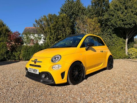 Abarth 595 2017 17 1.4 Yellow