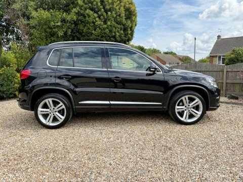 Volkswagen Tiguan 2015 65 2.0 LS65HHE Black #4