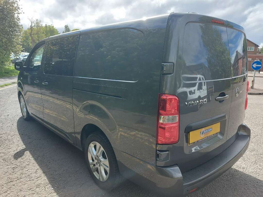 Vauxhall Vivaro Elite F3100 L2 6 Seat Crewvan EK22WOB Grey #3