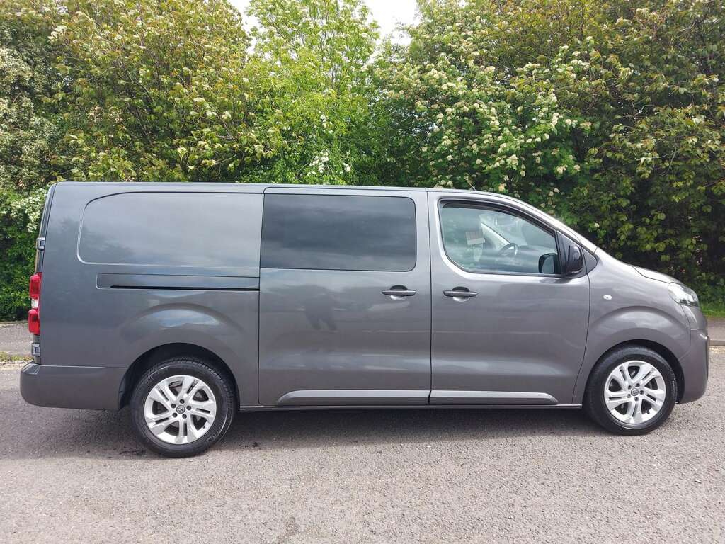 Vauxhall Vivaro Elite F3100 L2 6 Seat Crewvan EK22WOB Grey #2