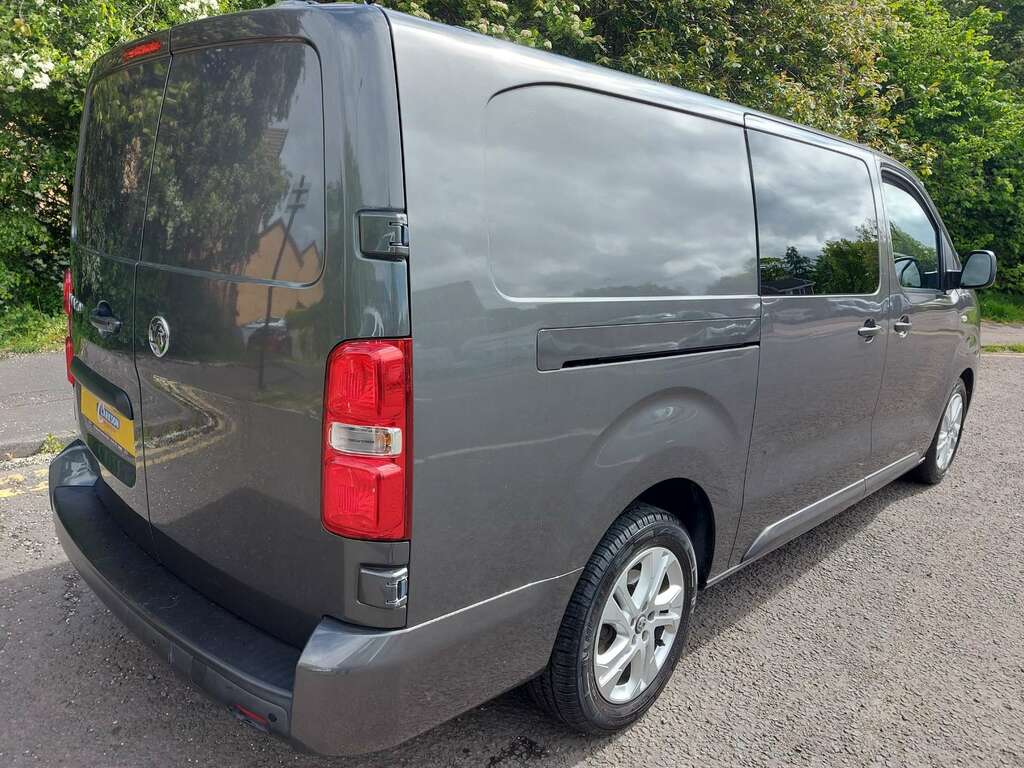 Vauxhall Vivaro Elite F3100 L2 6 Seat Crewvan EK22WOB Grey #6
