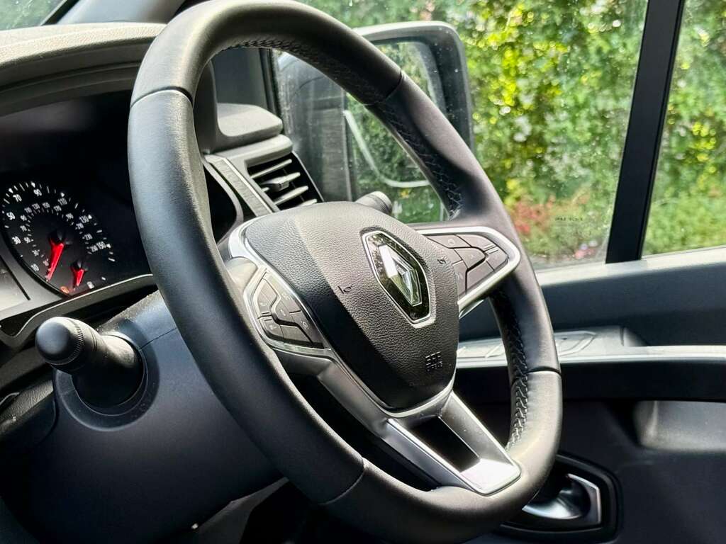 Renault Trafic 2.0 Ll30 Sport Blue Dci L2 130Ps YL23OSV Grey #5