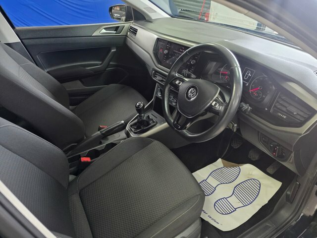 Volkswagen Polo Hatchback SL19RYY Black #5