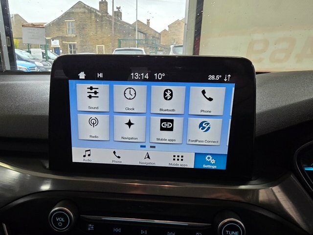 Ford Focus Hatchback YR68PGF Black #6