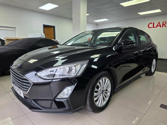 Ford Focus Hatchback YR68PGF Black #2