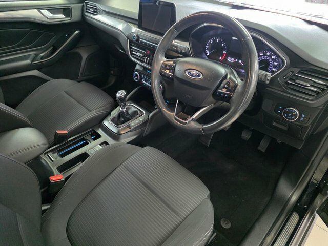 Ford Focus Hatchback YR68PGF Black #5