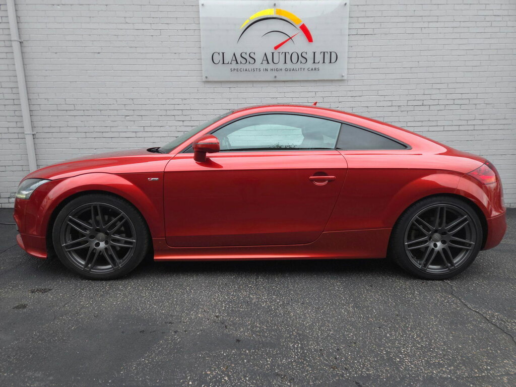 Audi TT 2.0 Tdi Black Edition Quattro Euro 5 BJ63UKB Red #6