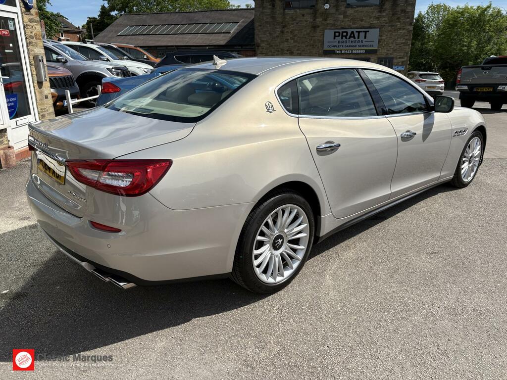 Maserati Quattroporte Dv6 Red #8