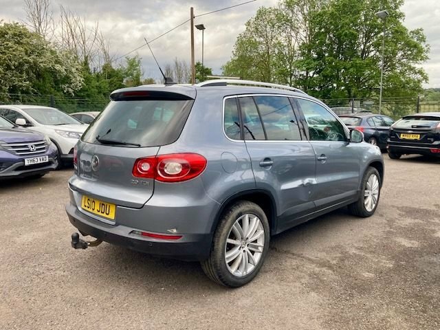Volkswagen Tiguan 2.0 Tdi Sport Suv 4Wd 140 Ps Grey #3