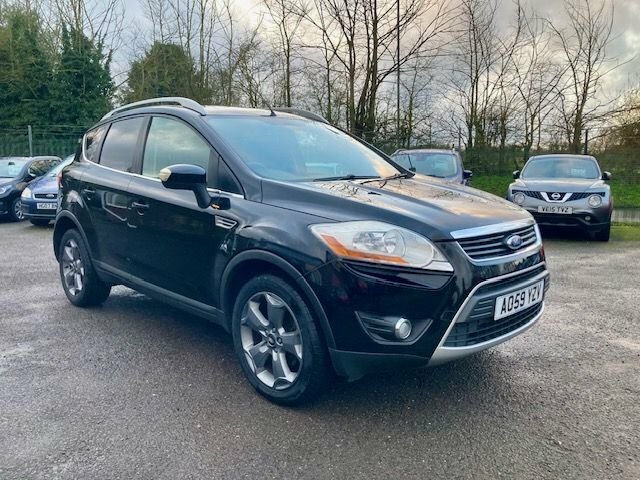 Ford Kuga 2.0 Tdci Zetec Suv 2Wd 136 Ps Black