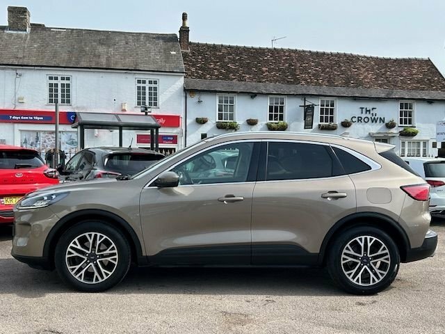 Ford Kuga 2.0 Tdci Titanium Ecoblue 190 Bhp Awd FV70OFB Silver #4