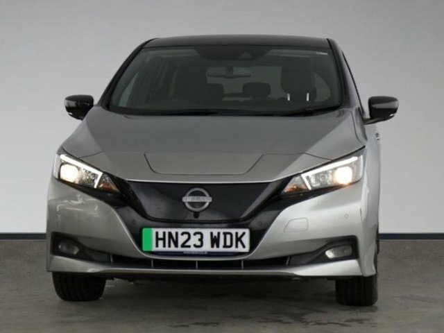 Nissan Leaf 39Kwh N-connecta Hatchback HN23WDK Silver #2