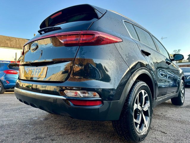 Kia Sportage 1.6 Gdi 2 Suv Euro 6 Ss 130 Bhp Wi RA68FPJ Black #5