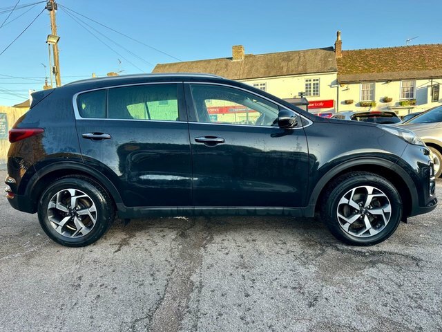 Kia Sportage 1.6 Gdi 2 Suv Euro 6 Ss 130 Bhp Wi RA68FPJ Black #3