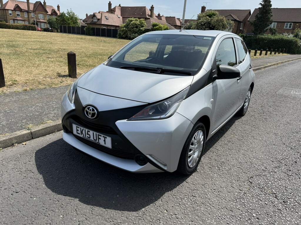 Toyota Aygo Hatchback 1.0 Vvt-i X 2015 Silver