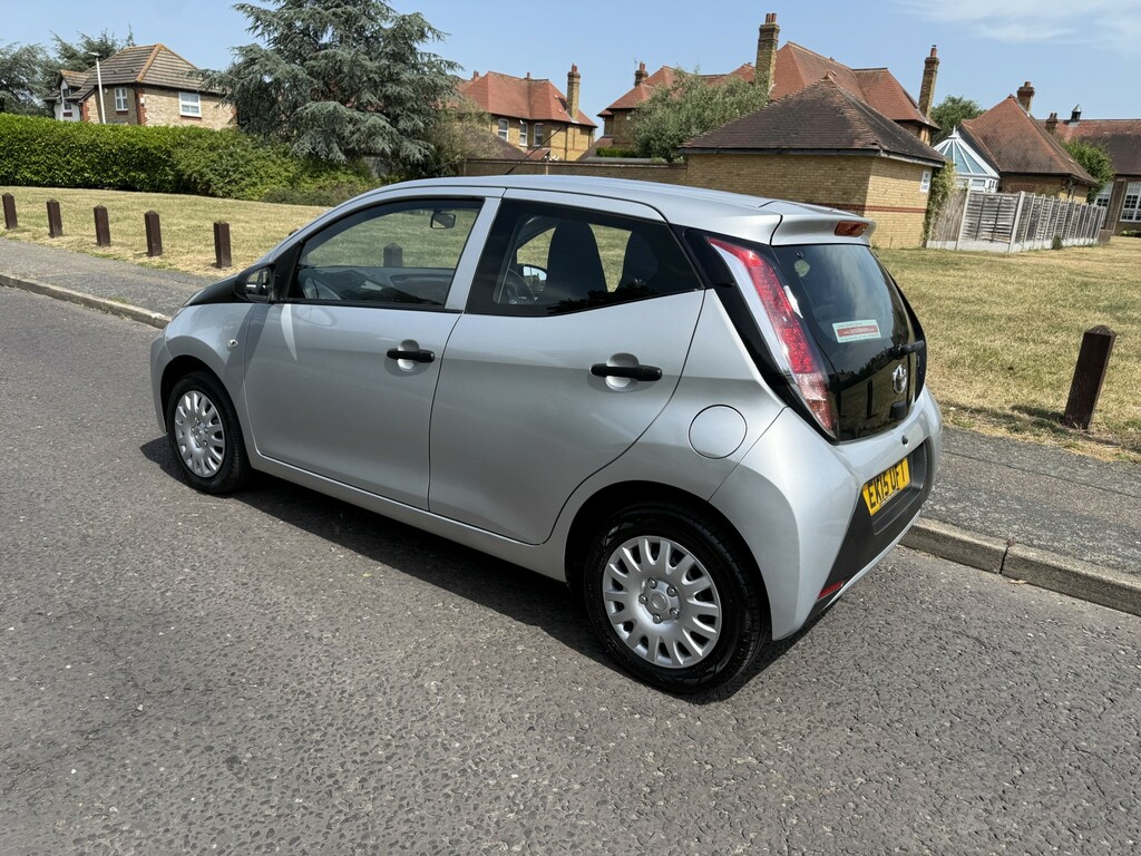 Toyota Aygo Hatchback 1.0 Vvt-i X 2015 EK15UFT Silver #4