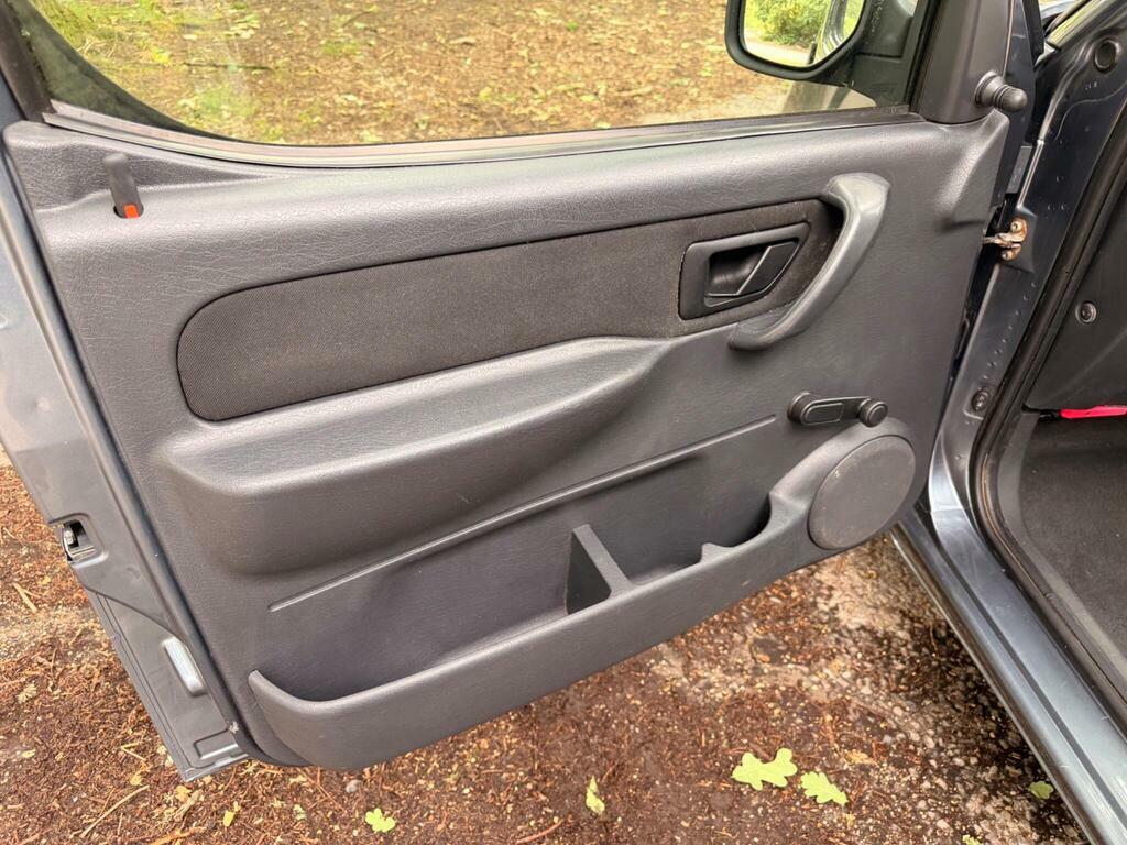 Citroen Berlingo 1.6 Hdi 750 LX Panel Van 6Dr L2 153 White #18