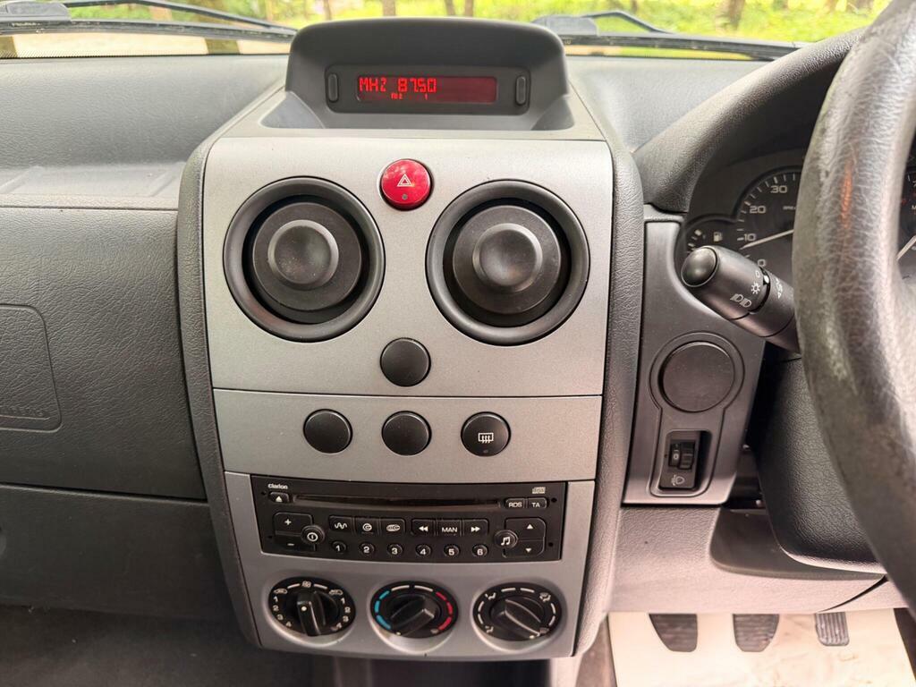 Citroen Berlingo 1.6 Hdi 750 LX Panel Van 6Dr L2 153 White #12