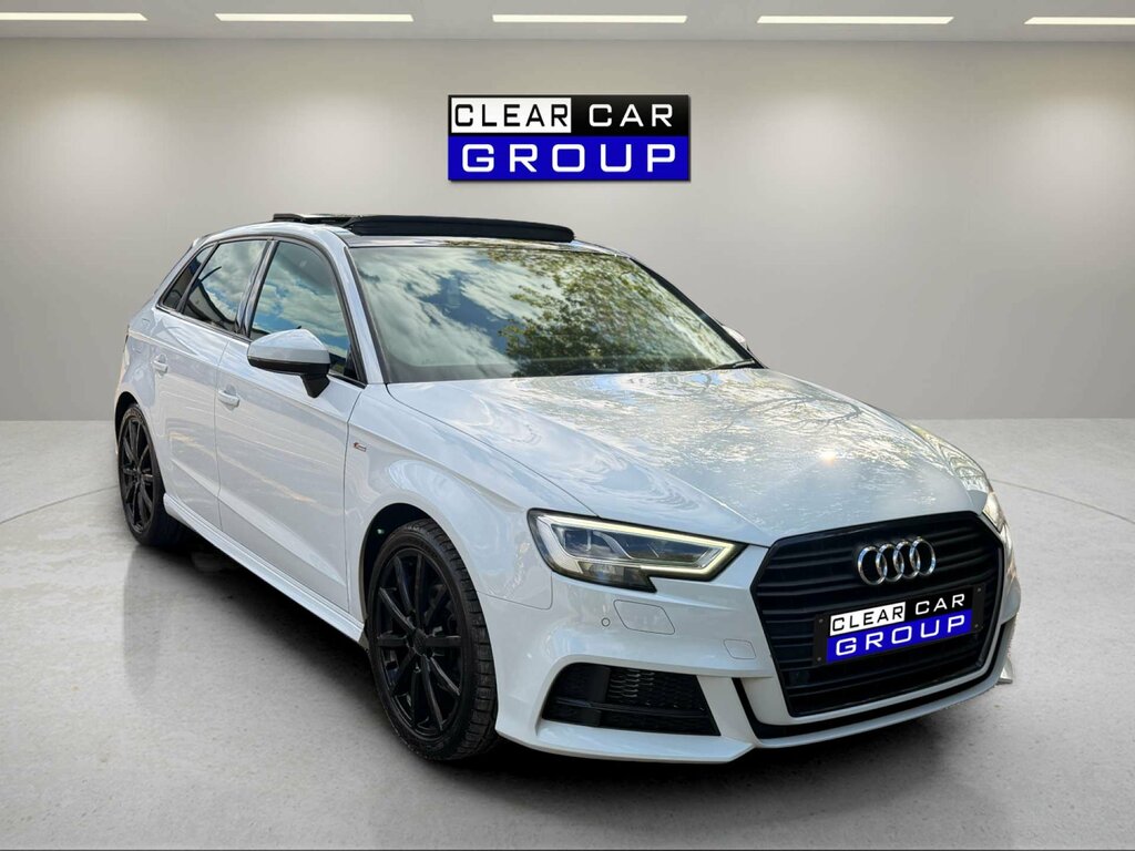 Audi A3 1.5 A3 Sportback 35 Tfsi Black Edition 5 YD19FEU White #4