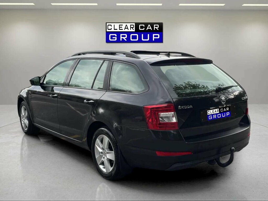 Skoda Octavia 1.4 Octavia Elegance Tsi Black #3