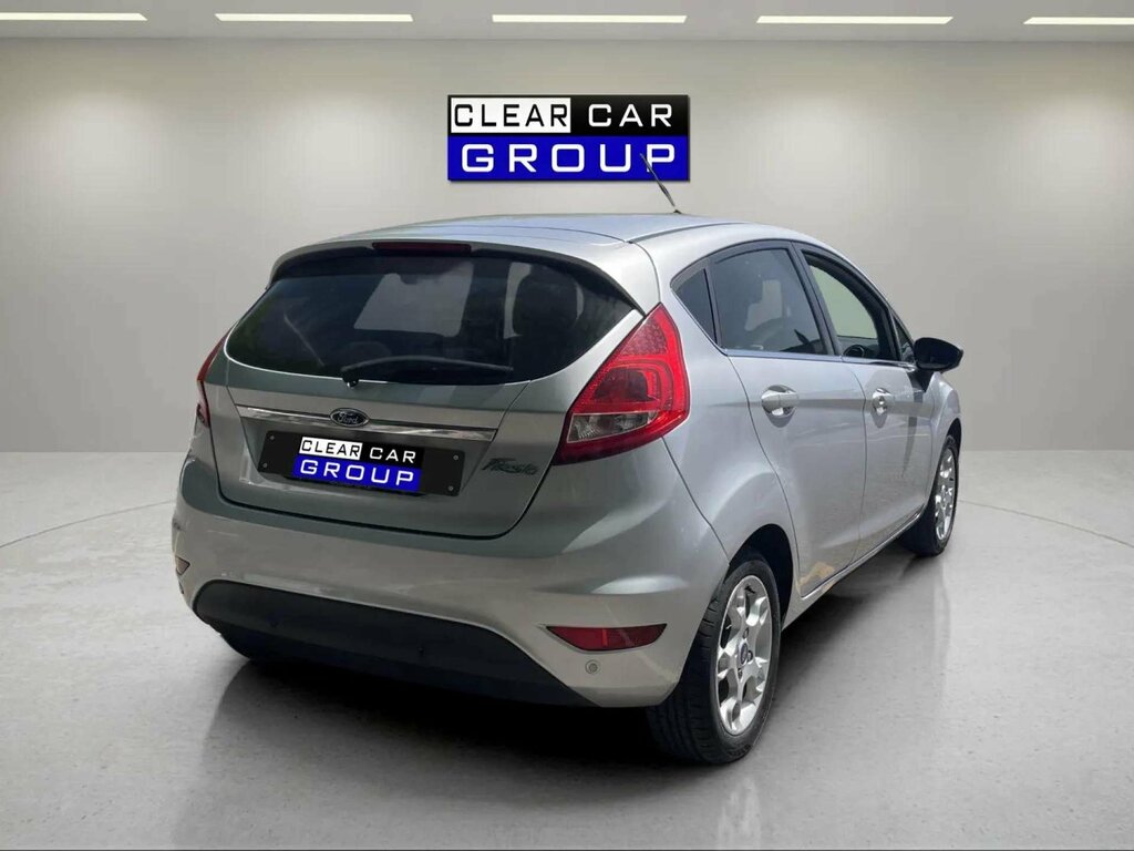 Ford Fiesta 1.2 Fiesta Zetec HG62UHX Silver #4