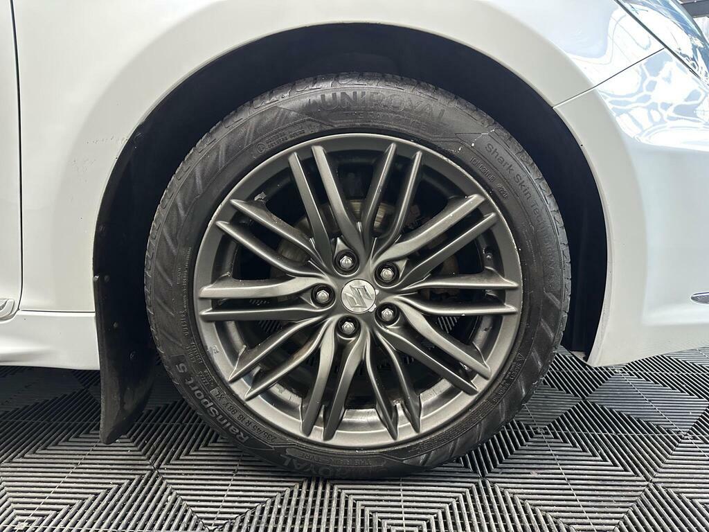 Suzuki Kizashi 2.4 Sport 179 Bhp 4X4 Silver #20