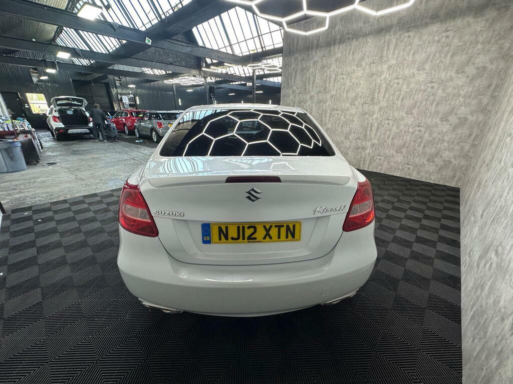 Suzuki Kizashi 2.4 Sport 179 Bhp 4X4 Silver #11