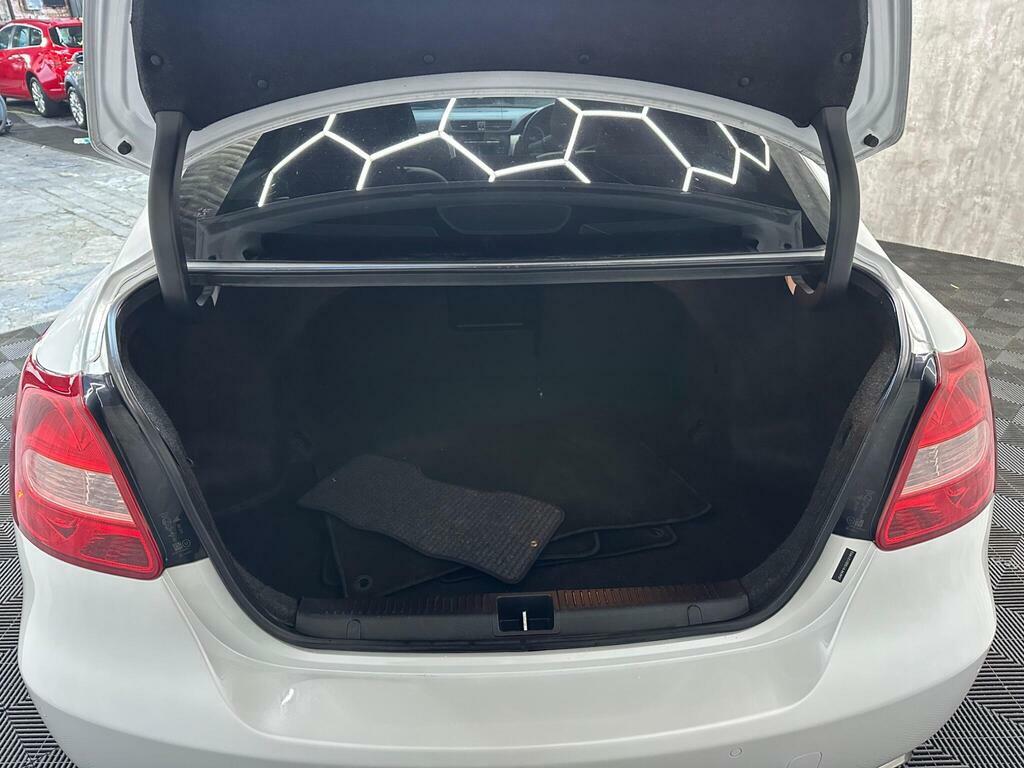 Suzuki Kizashi 2.4 Sport 179 Bhp 4X4 Silver #26