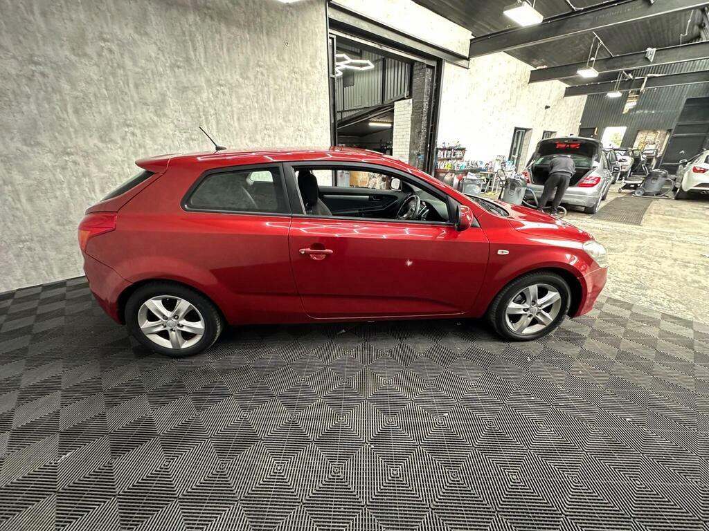 Kia Proceed 1.6 2 Euro 5 Red #6