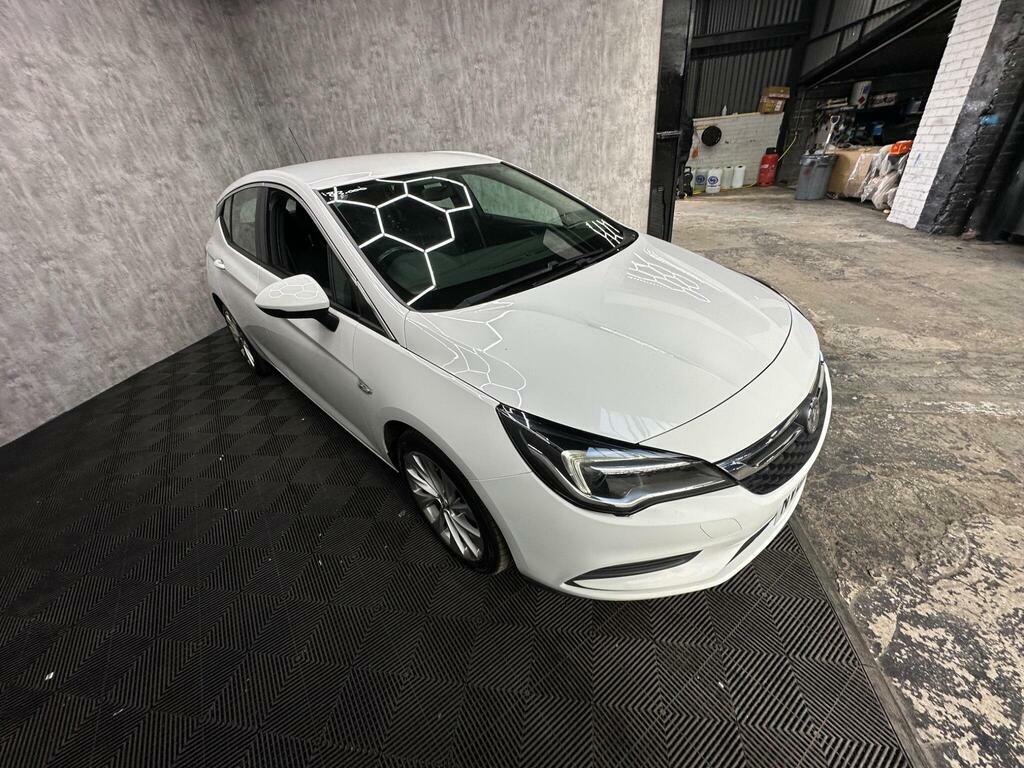 Vauxhall Astra 1.6 Cdti Ecotec Blueinjection Energy Euro 6 NV67DXY White #5