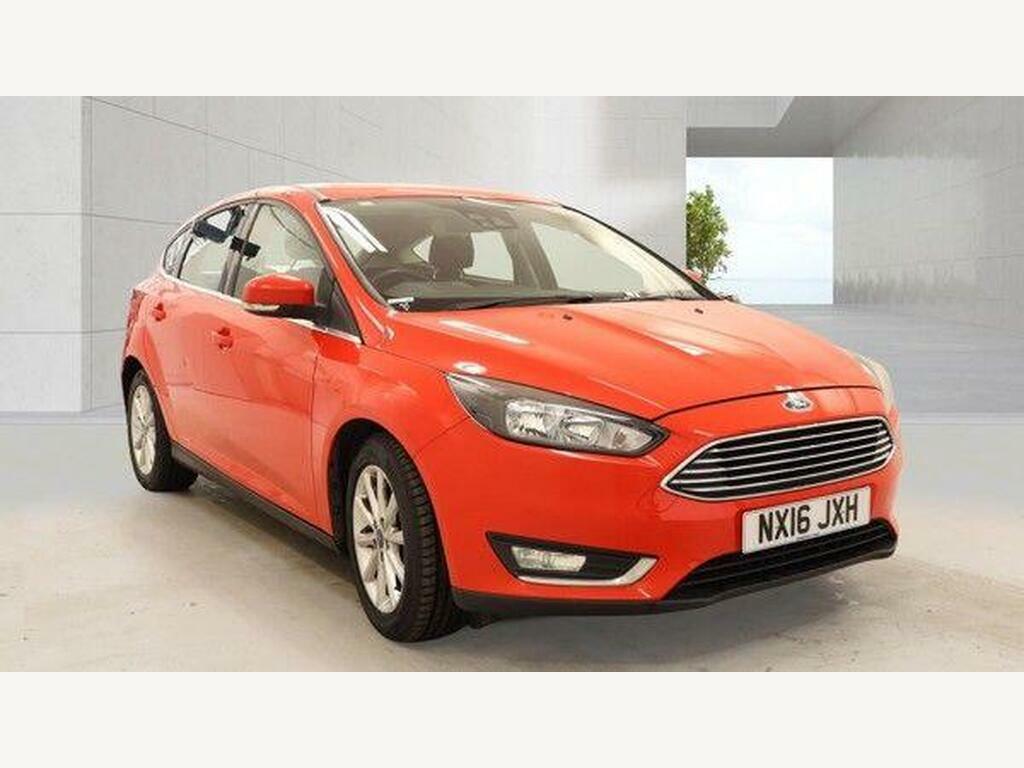 Ford Focus 1.0T Ecoboost Titanium Euro 6 S S Red