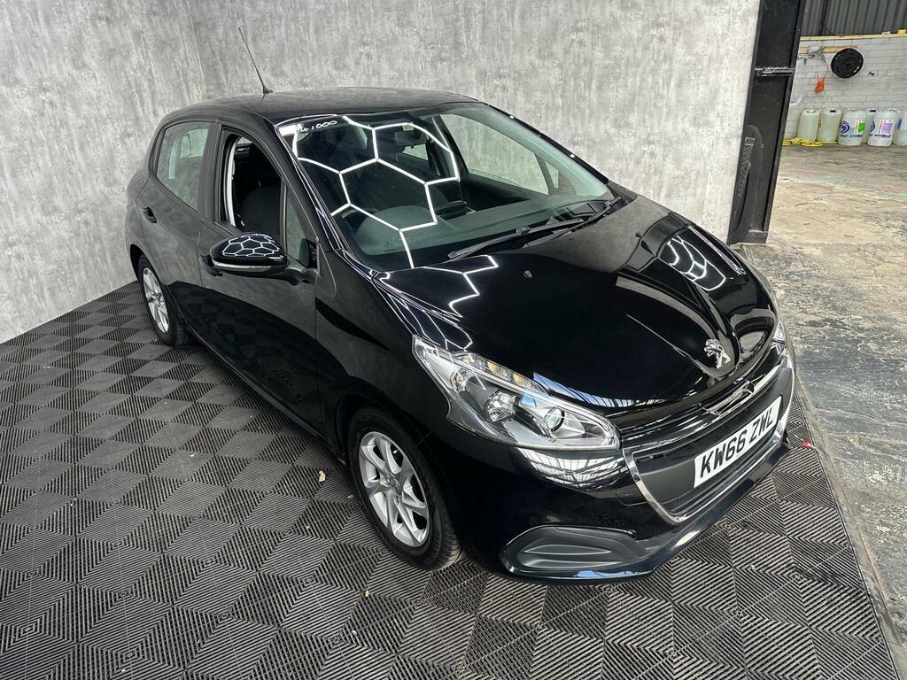 Peugeot 208 1.6 Bluehdi Active Euro 6 KW66ZWL Black #6