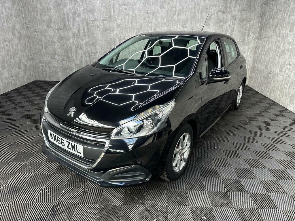 Peugeot 208 1.6 Bluehdi Active Euro 6 KW66ZWL Black #2