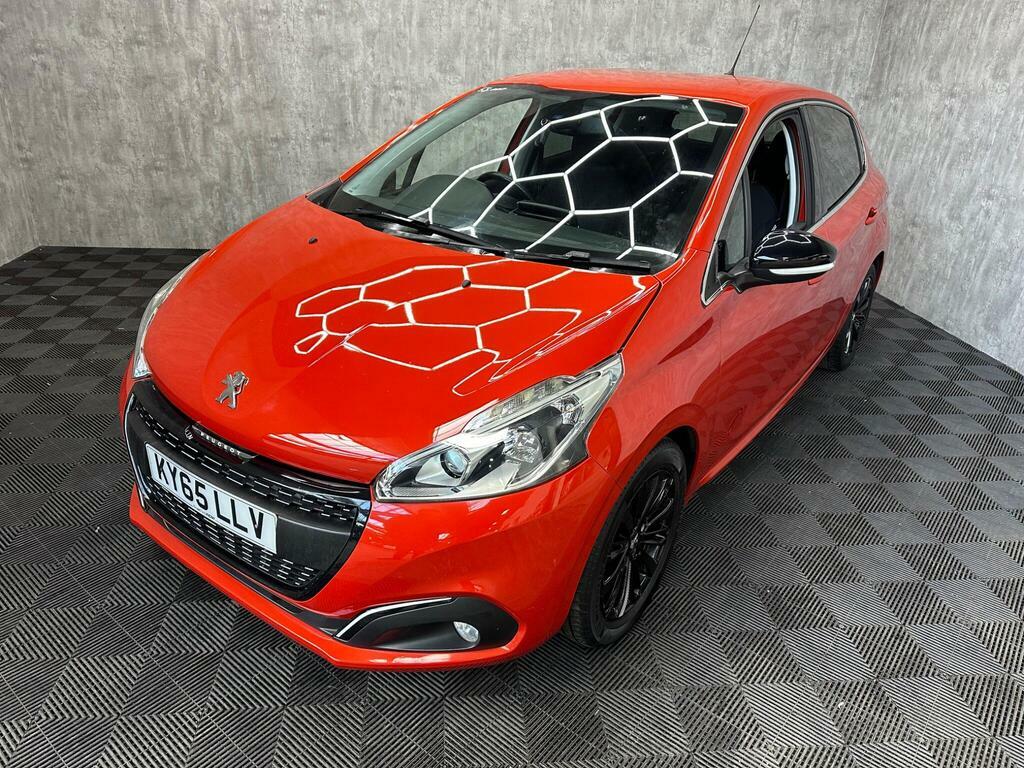 Peugeot 208 1.2 Puretech Allure Euro 6 KY65LLV Orange #2