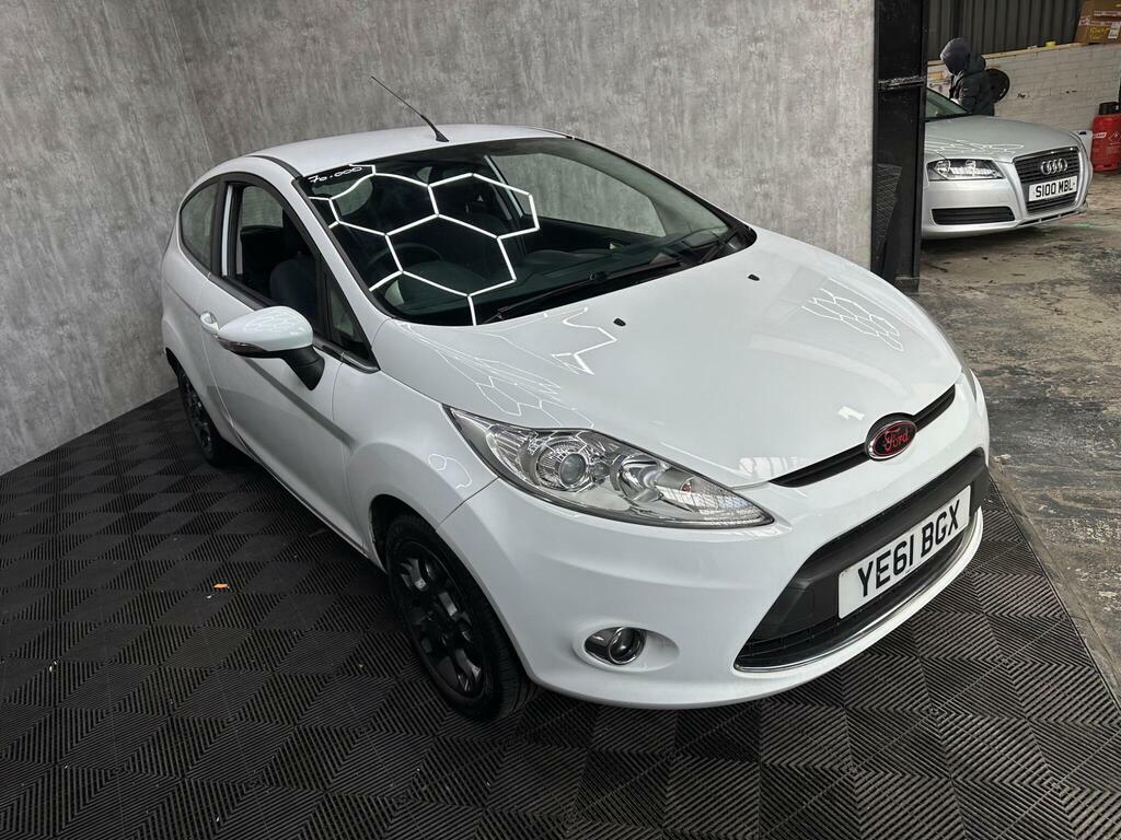 Ford Fiesta 1.25 Zetec YE61BGX White #5