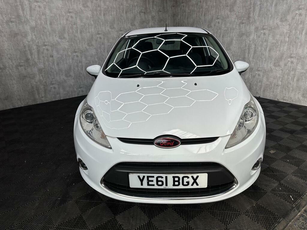 Ford Fiesta 1.25 Zetec YE61BGX White #3