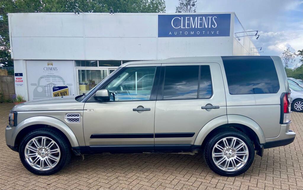 Land Rover Discovery Sdv6 255 Gold #2