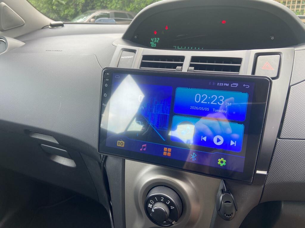 Toyota Yaris Tr Vvt-i LO59JWV Black #4