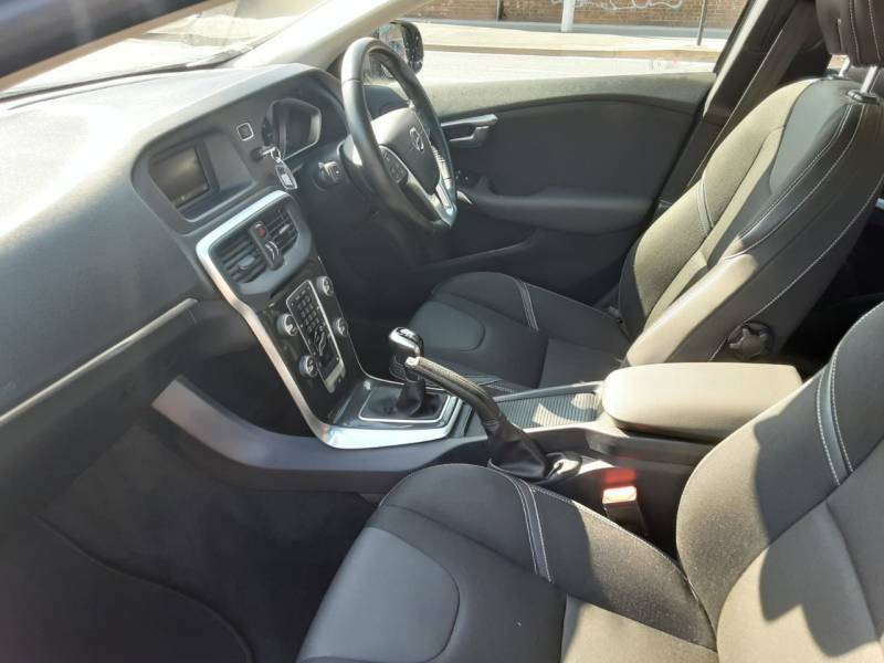 Volvo V40 T2 122 Momentum - 2018 68 YX68GKZ Grey #6