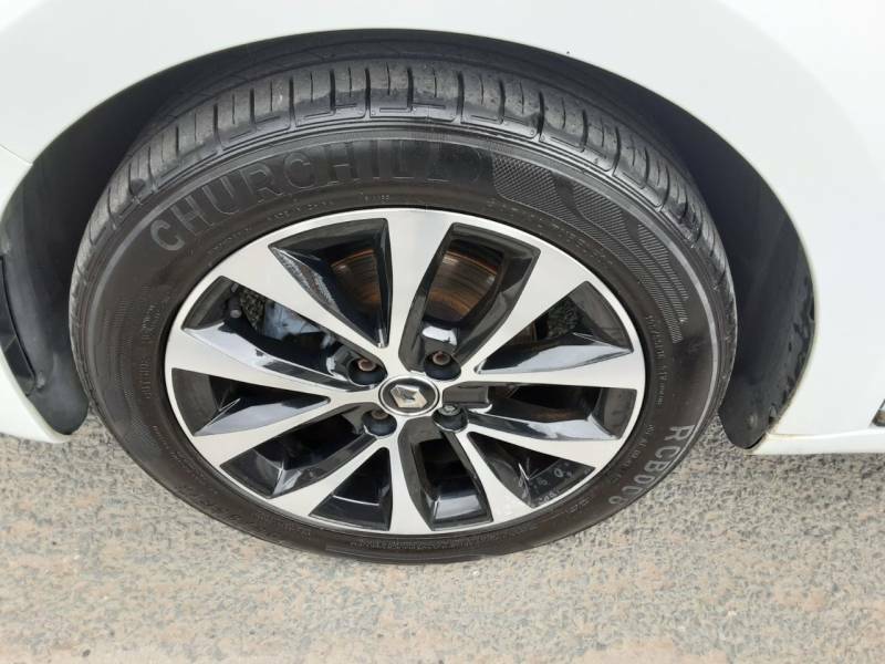 Renault Clio 1.0 Tce 100 Iconic - 2019 69 MW69CKC White #5