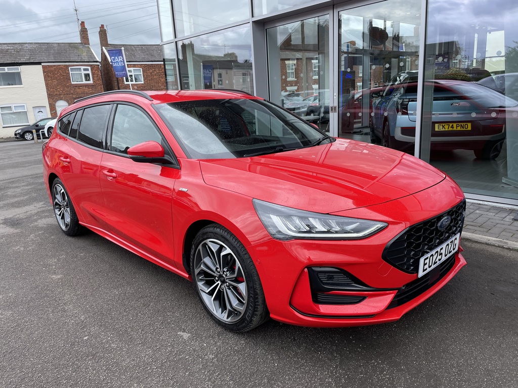 Ford Focus 1.0 Ecoboost Hybrid Mhev St-line X Red