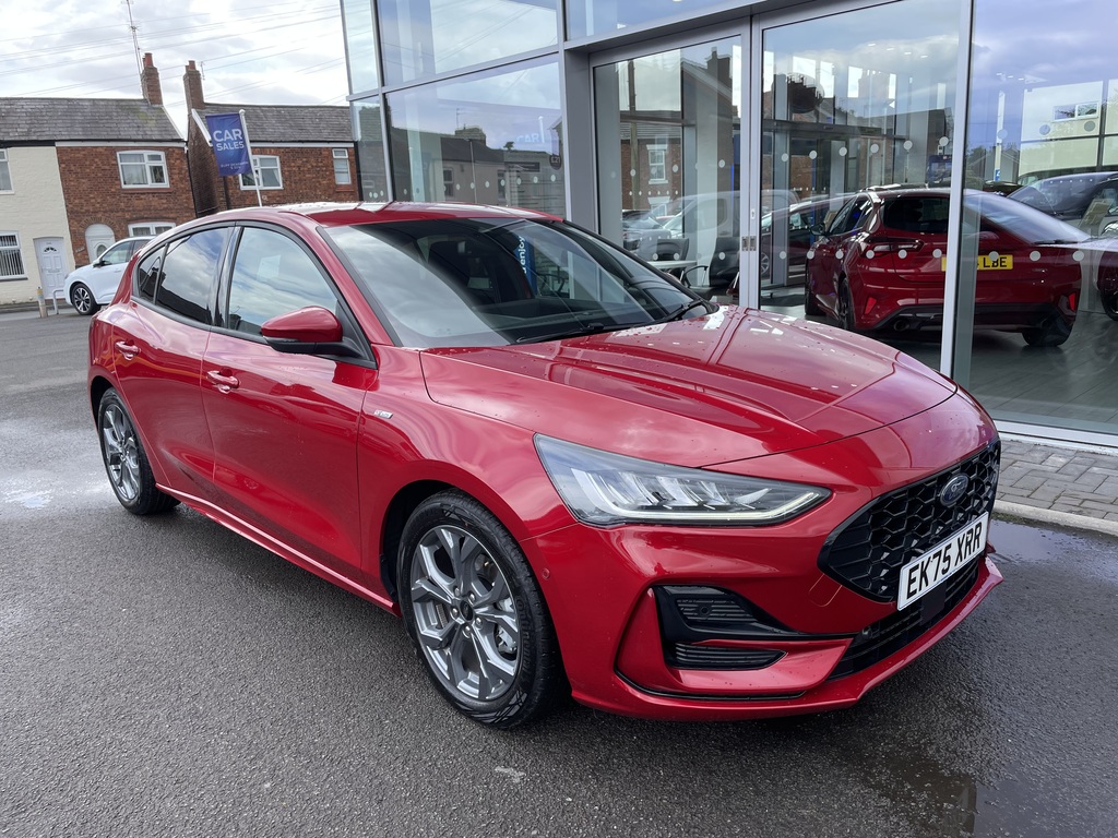 Ford Focus 1.0 Ecoboost Hybrid Mhev St-line Red