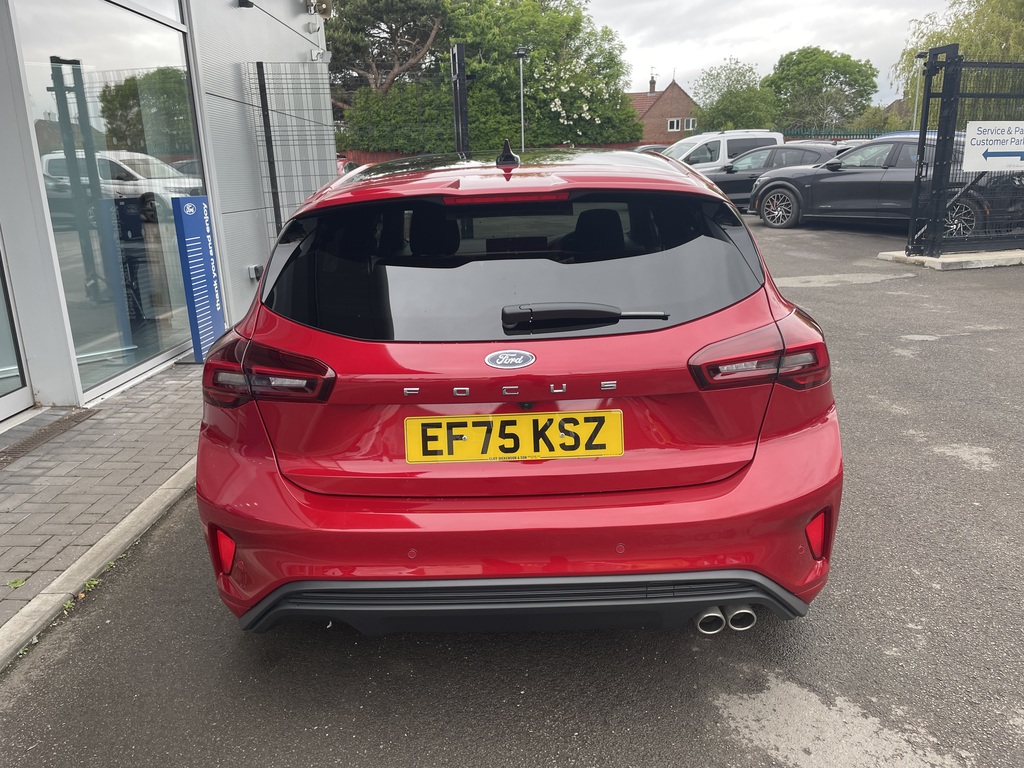 Ford Focus 1.0 Ecoboost Hybrid Mhev St-line X Red #5