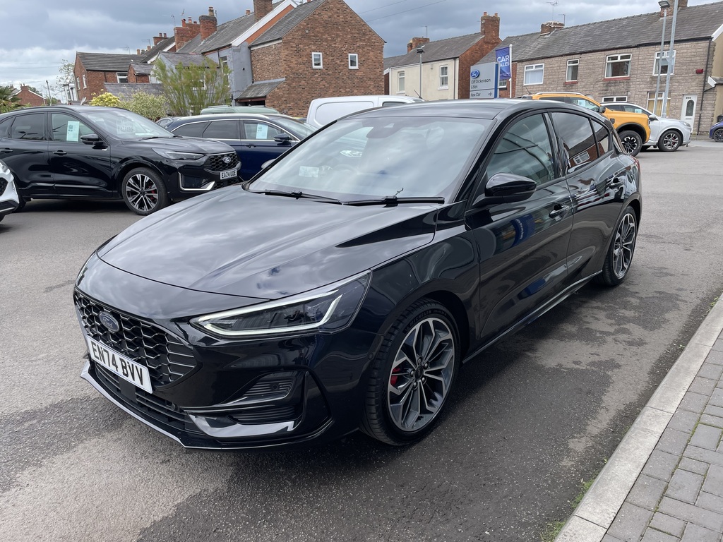 Ford Focus 1.0 Ecoboost Hybrid Mhev 155 St-line X EN74BVV Black #3