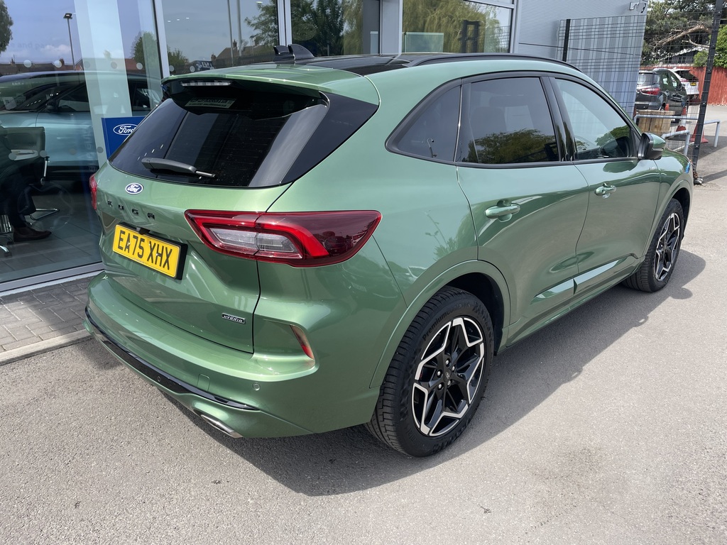 Ford Kuga 2.5 Phev St-line X Cvt EA75XHX Green #4