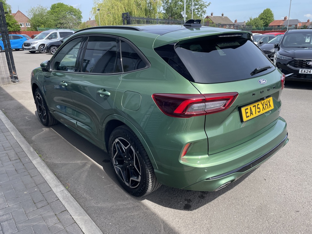 Ford Kuga 2.5 Phev St-line X Cvt EA75XHX Green #5