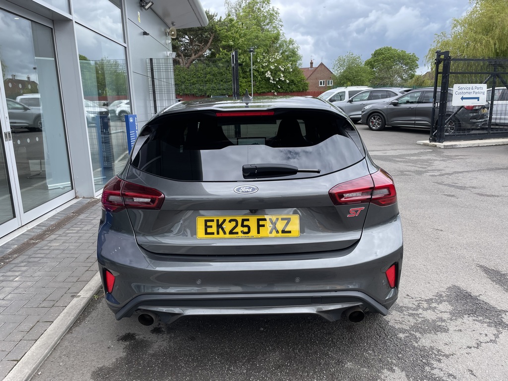 Ford Focus 2.3 Ecoboost St Grey #5